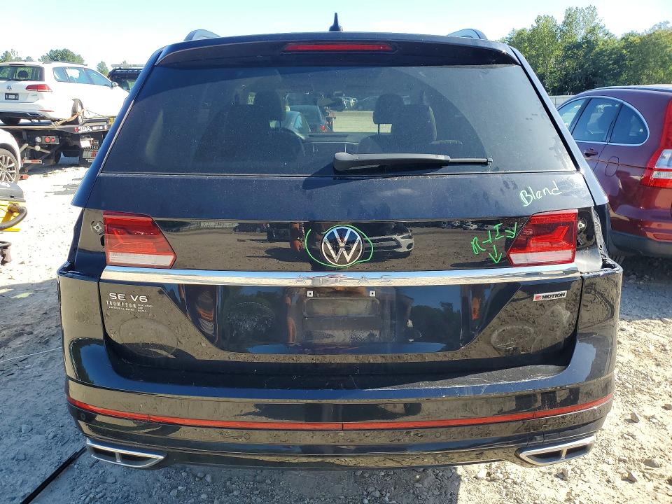 68090076 :رقم المزاد ، 1V2RR2CA6MC586798 vin ، 2021 Volkswagen Atlas مزاد بيع