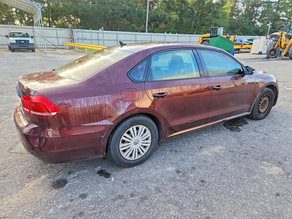 70361076 :رقم المزاد ، 1VWAP7A30EC027381 vin ، 2014 Volkswagen Passat مزاد بيع