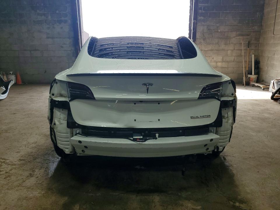 Продажа на аукционе авто 2018 Tesla Model 3, vin: 5YJ3E1EB8JF106570, номер лота: 67054766