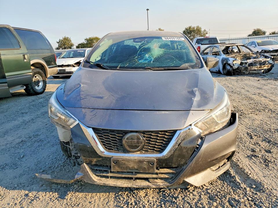 68459166 :رقم المزاد ، 3N1CN8DVXLL904712 vin ، 2020 Nissan Versa مزاد بيع