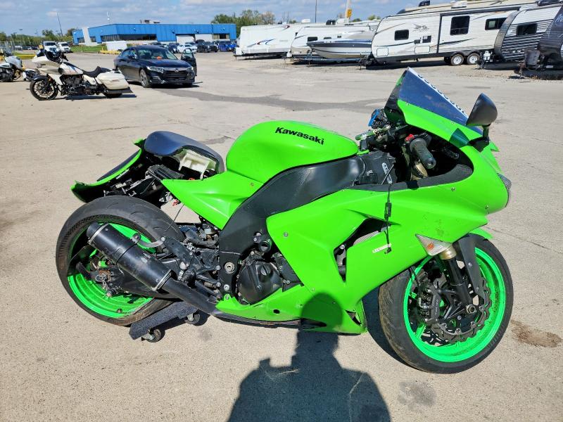 70680266 :رقم المزاد ، JKAZXCD147A024713 vin ، 2007 Kawasaki Zx1000 مزاد بيع