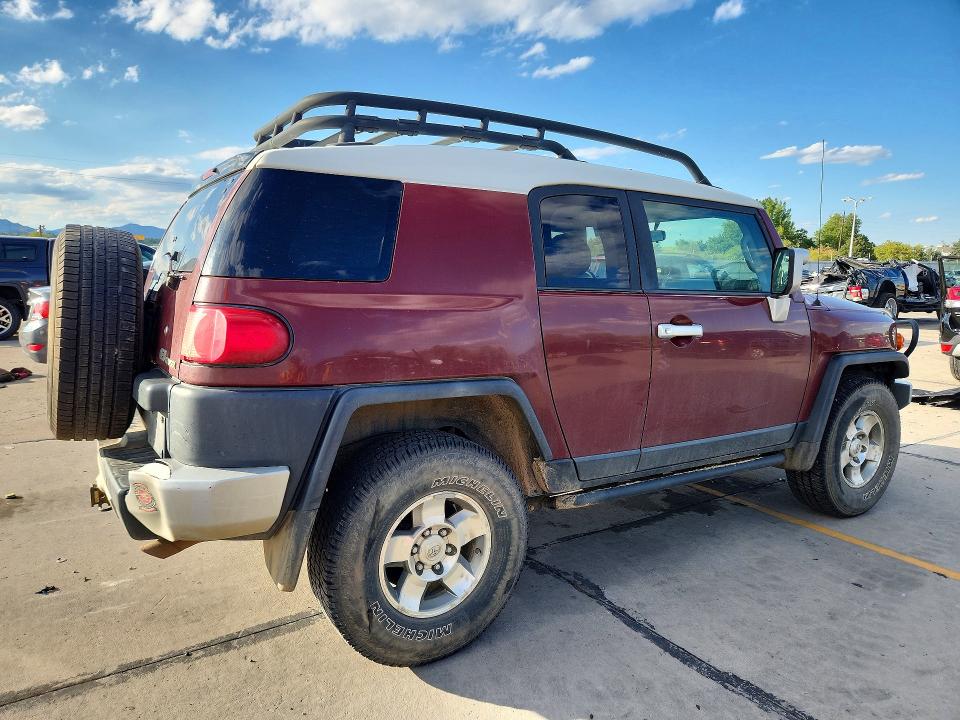 2008 Toyota Fj Cruiser მანქანა იყიდება აუქციონზე, vin: JTEBU11F88K054423, აუქციონის ნომერი: 68816476