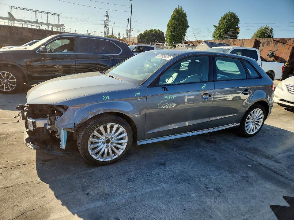 2016 Audi A3 მანქანა იყიდება აუქციონზე, vin: WAUUPBFF0GA156982, აუქციონის ნომერი: 70245926