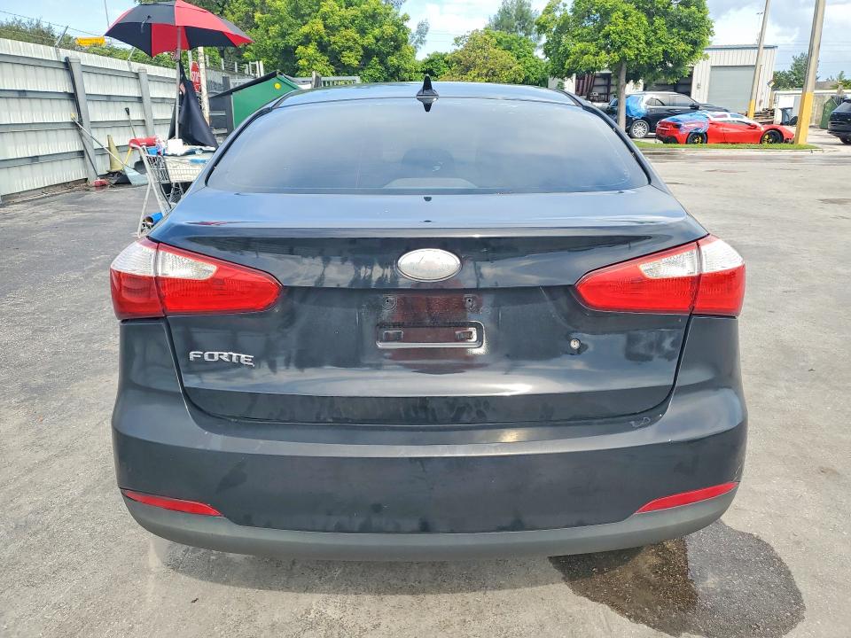 2015 Kia Forte მანქანა იყიდება აუქციონზე, vin: KNAFK4A6XF5284972, აუქციონის ნომერი: 67269626
