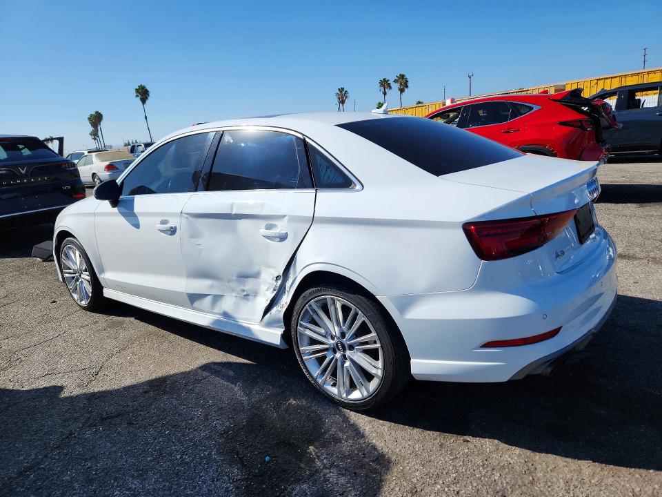 2017 Audi A3 მანქანა იყიდება აუქციონზე, vin: WAUGUGFF8H1067777, აუქციონის ნომერი: 68879226