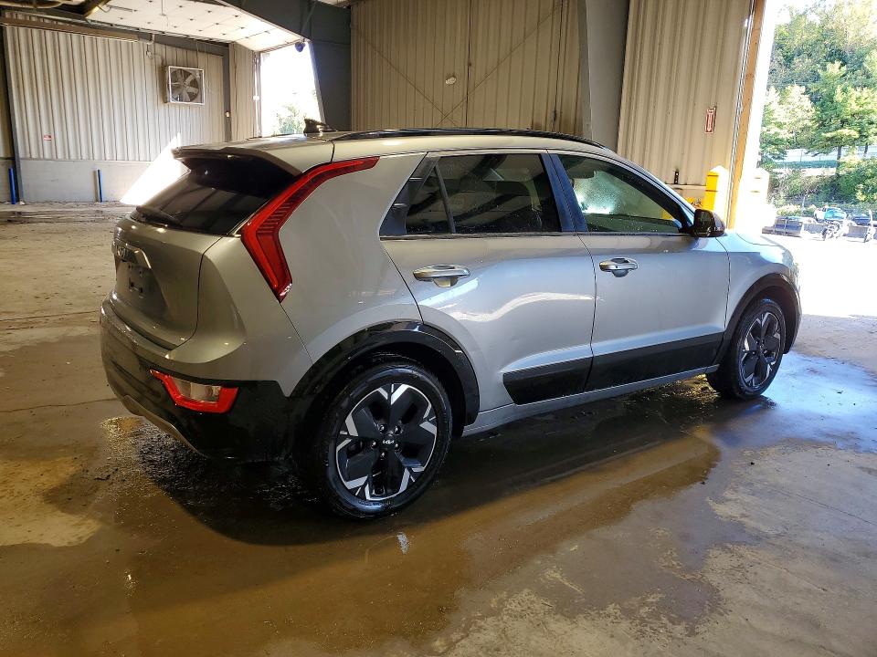 2023 Kia Niro მანქანა იყიდება აუქციონზე, vin: KNDCR3L10P5071463, აუქციონის ნომერი: 70726196