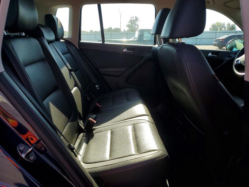 67813556 :رقم المزاد ، WVGBV7AX0GW601152 vin ، 2016 Volkswagen Tiguan مزاد بيع