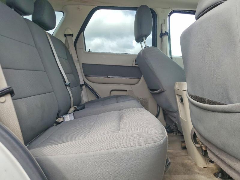 2010 Ford Escape მანქანა იყიდება აუქციონზე, vin: 1FMCU9DG9AKB07658, აუქციონის ნომერი: 70274246