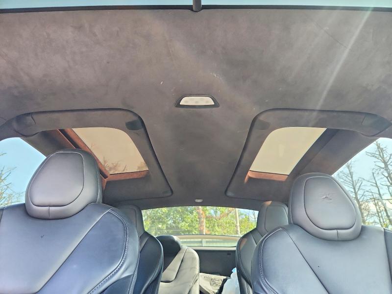 68395746 :رقم المزاد ، 5YJXCBE22LF239017 vin ، 2020 Tesla Model X مزاد بيع