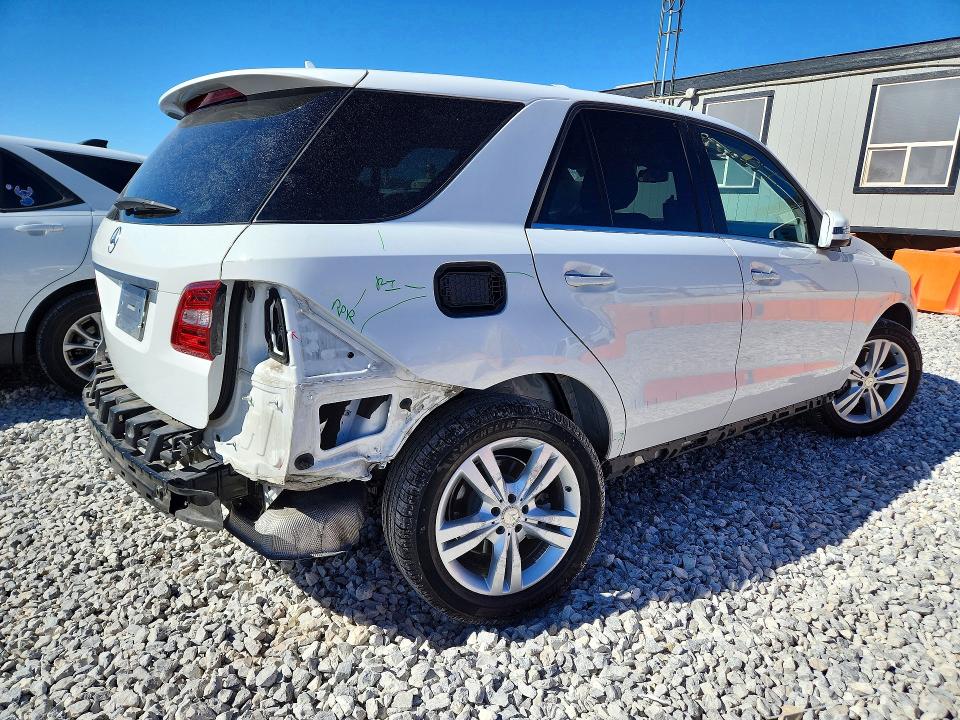 2015 Mercedes-benz Ml მანქანა იყიდება აუქციონზე, vin: 4JGDA5JB2FA557129, აუქციონის ნომერი: 67996336