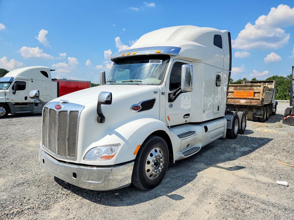 Auction sale of the 2021 Peterbilt 579, vin: 1XPBD49X1MD766188, lot number: 68029366
