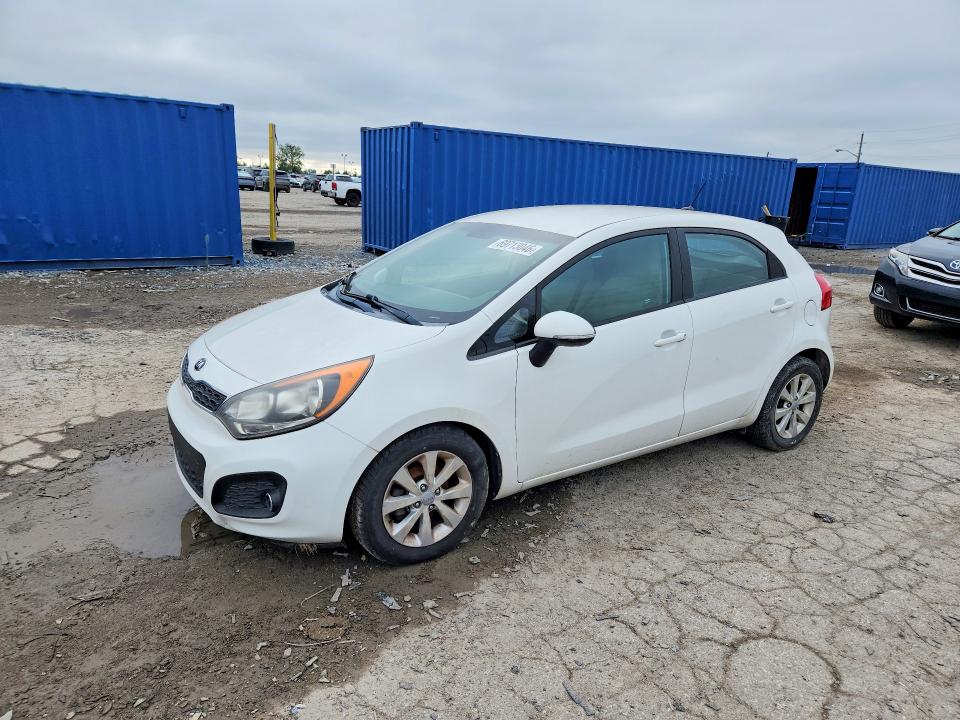 69713046 :رقم المزاد ، KNADN5A36F6435505 vin ، 2015 Kia Rio 5-door مزاد بيع
