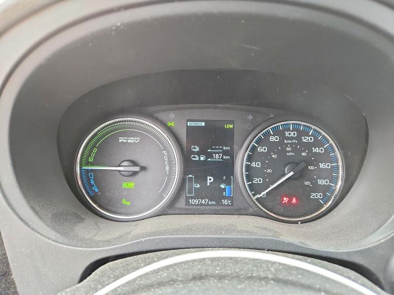 Продажа на аукционе авто 2018 Mitsubishi Outlander, vin: JA4J24A52JZ610957, номер лота: 69820806