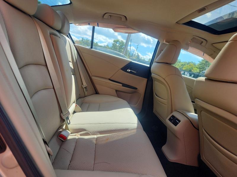 Auction sale of the 2014 Honda Accord, vin: 1HGCR3F88EA026690, lot number: 69720036