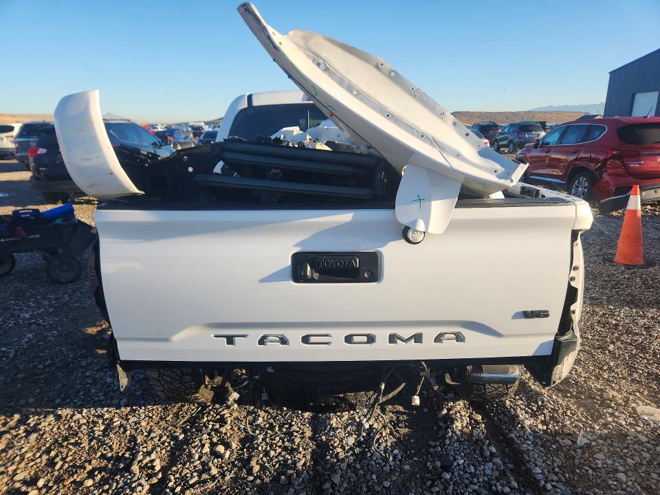 Продажа на аукционе авто 2018 Toyota Tacoma, vin: 5TFCZ5AN0JX136230, номер лота: 69815286
