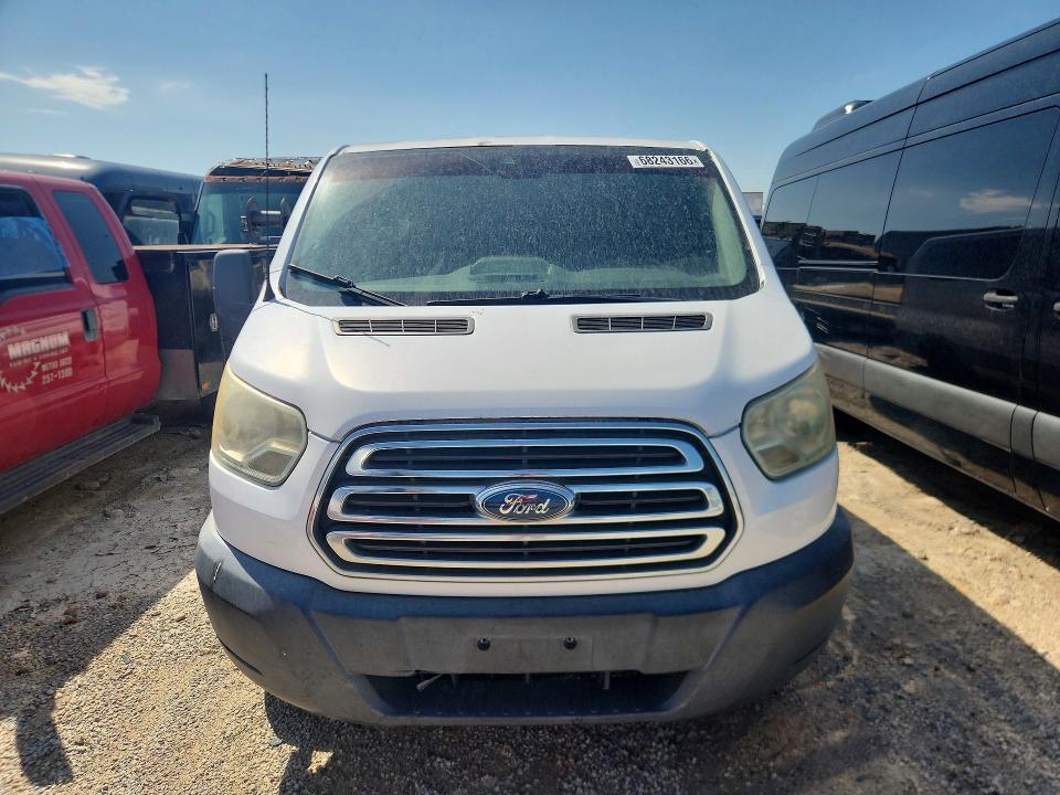 68243166 :رقم المزاد ، 1FBZX2ZMXFKB26369 vin ، 2015 Ford Transit مزاد بيع