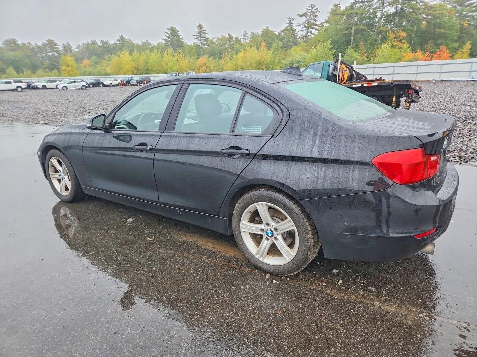 70599926 :رقم المزاد ، WBA3C3G55ENS70615 vin ، 2014 Bmw 320 مزاد بيع