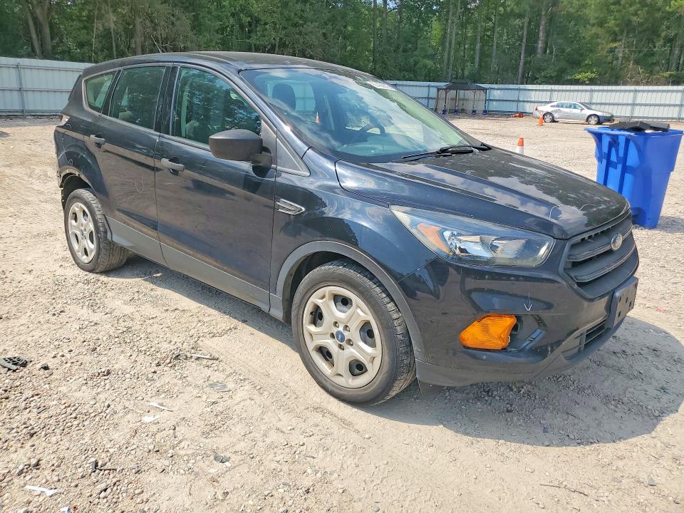 67435616 :رقم المزاد ، 1FMCU0F76KUA88453 vin ، 2019 Ford Escape مزاد بيع
