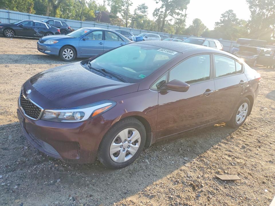 66515666 :رقم المزاد ، 3KPFK4A76HE123652 vin ، 2017 Kia Forte مزاد بيع