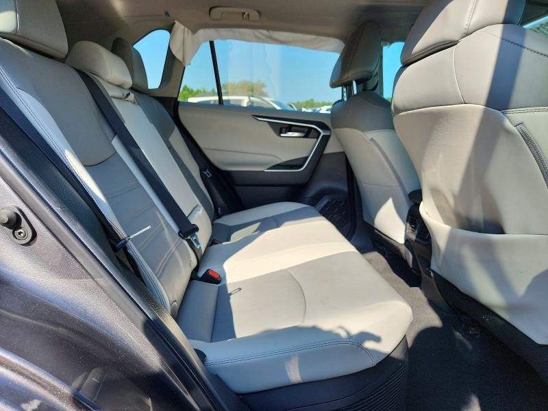 67999166 :رقم المزاد ، 4T3B6RFV5NU092014 vin ، 2022 Toyota Rav4 مزاد بيع