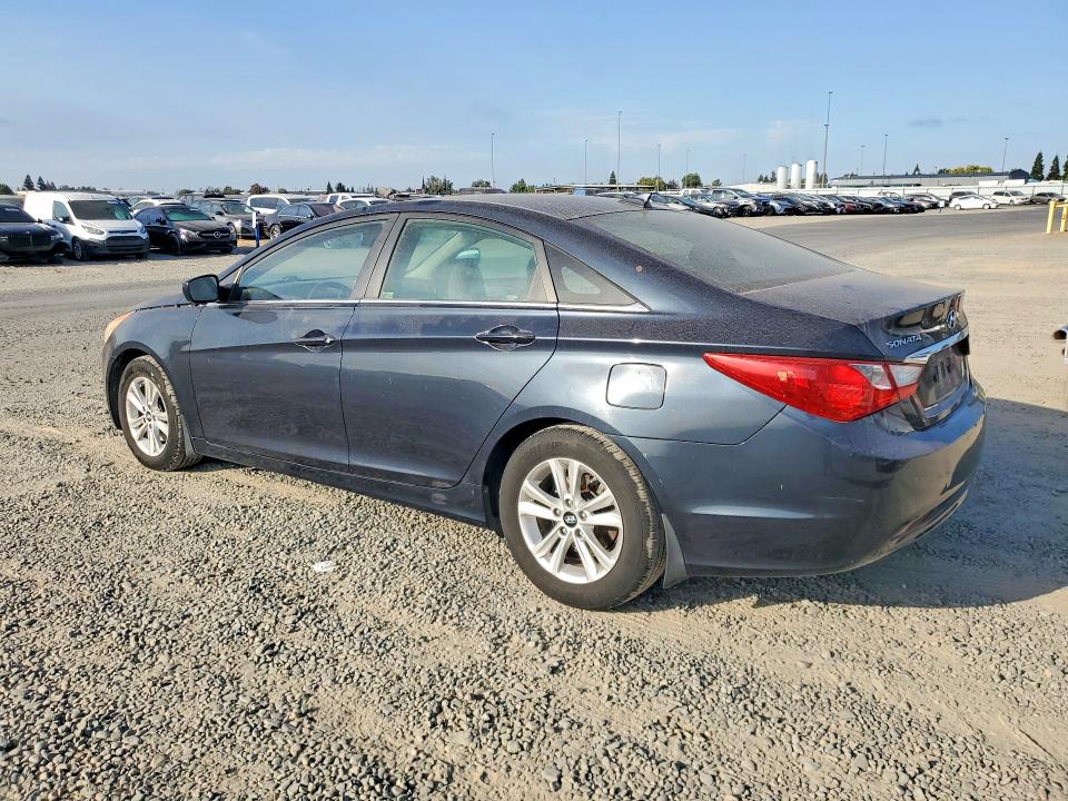 2013 Hyundai Sonata მანქანა იყიდება აუქციონზე, vin: 5NPEB4AC5DH658423, აუქციონის ნომერი: 69933766