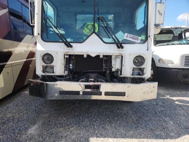 2009 Mack Mru600 მანქანა იყიდება აუქციონზე, vin: 1M2AV02C19M003584, აუქციონის ნომერი: 67448606