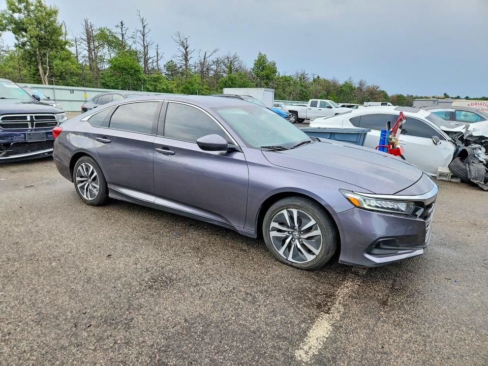 Продажа на аукционе авто 2021 Honda Accord, vin: 1HGCV3F10MA004633, номер лота: 68390326