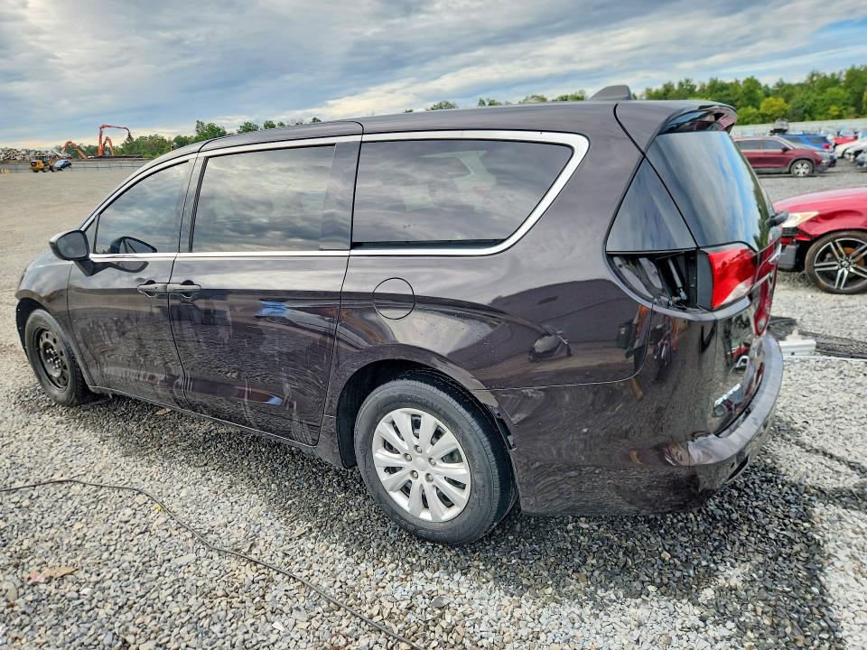 Продажа на аукционе авто 2018 Chrysler Pacifica, vin: 2C4RC1AG0JR120940, номер лота: 69681956