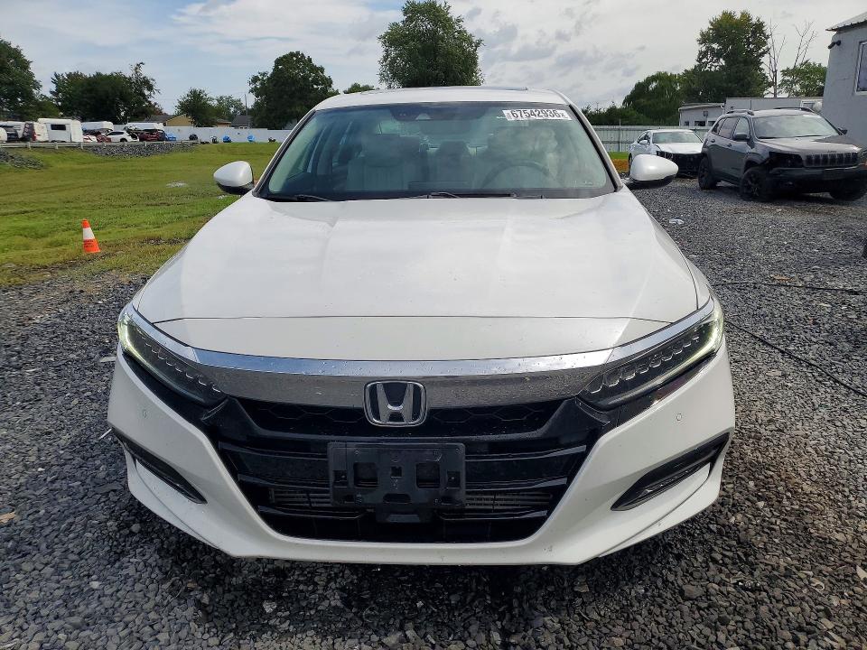Продаж на аукціоні авто 2018 Honda Accord, vin: 1HGCV1F94JA034322, номер лоту: 67542936