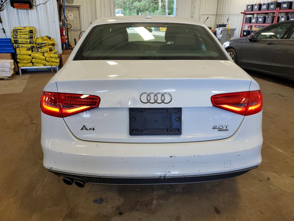 67452726 :رقم المزاد ، WAUHFAFL0FN000405 vin ، 2015 Audi A4 مزاد بيع
