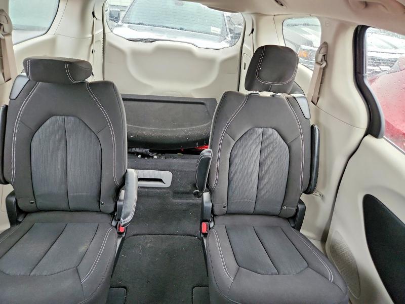 2022 Chrysler Voyager მანქანა იყიდება აუქციონზე, vin: 2C4RC1CGXNR105509, აუქციონის ნომერი: 67302496