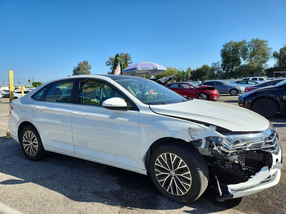 69070046 :رقم المزاد ، 3VWC57BUXLM079795 vin ، 2020 Volkswagen Jetta مزاد بيع