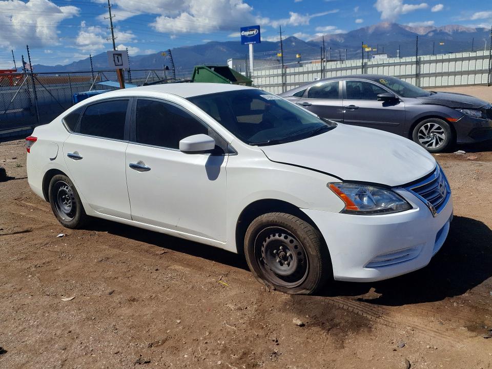 2014 Nissan Sentra მანქანა იყიდება აუქციონზე, vin: 3N1AB7AP3EL647265, აუქციონის ნომერი: 67904516