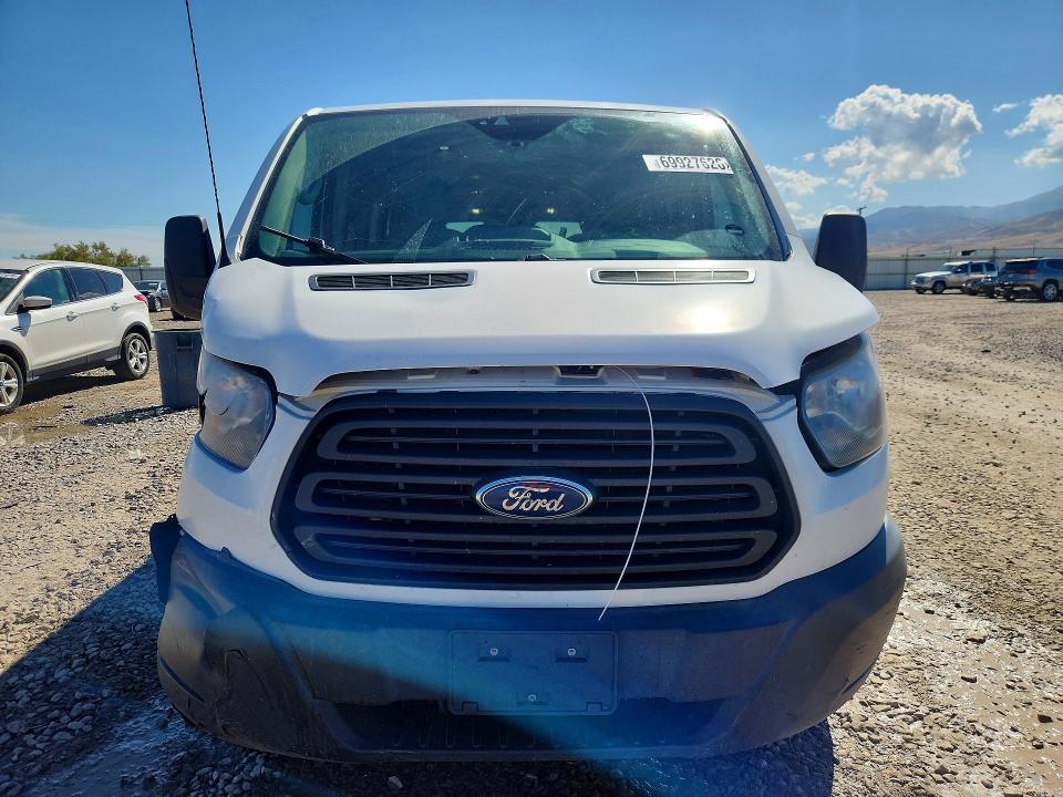 2017 Ford Transit მანქანა იყიდება აუქციონზე, vin: 1FTYR2YM2HKB53751, აუქციონის ნომერი: 69927626