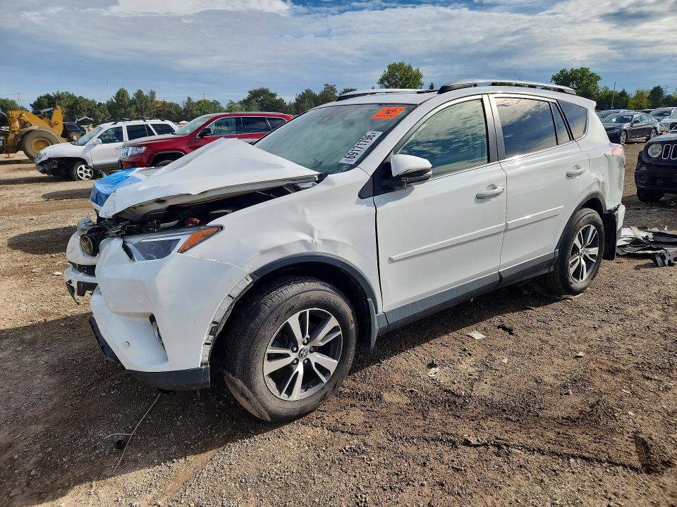 69171796 :رقم المزاد ، JTMRFREV9JJ198801 vin ، 2018 Toyota Rav4 مزاد بيع