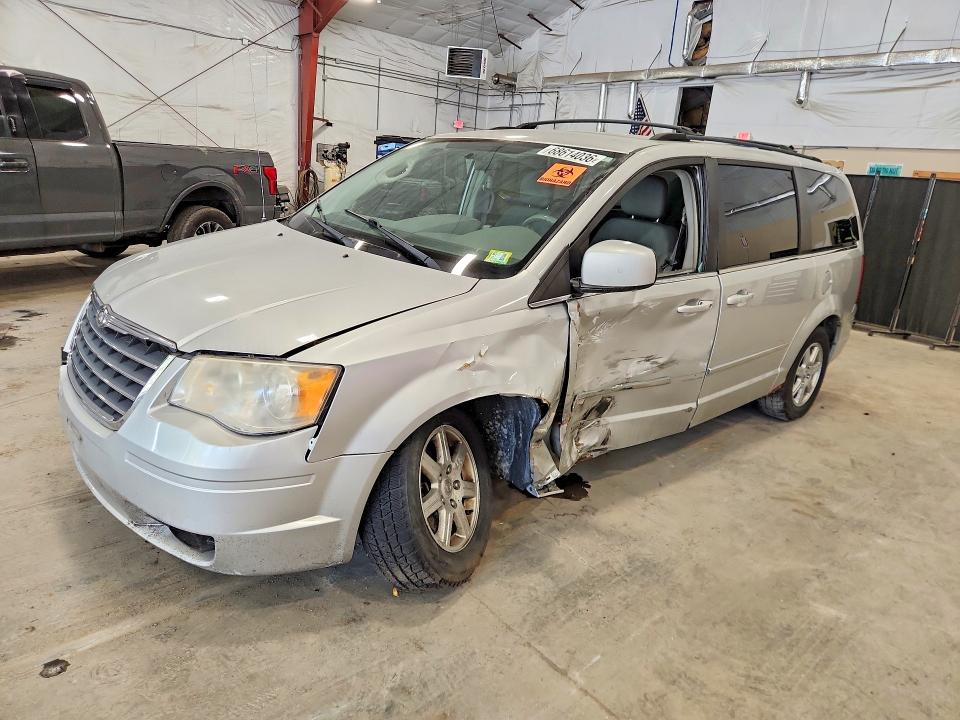 Продажа на аукционе авто 2010 Chrysler Town & Country, vin: 2A4RR5D16AR375955, номер лота: 68614036