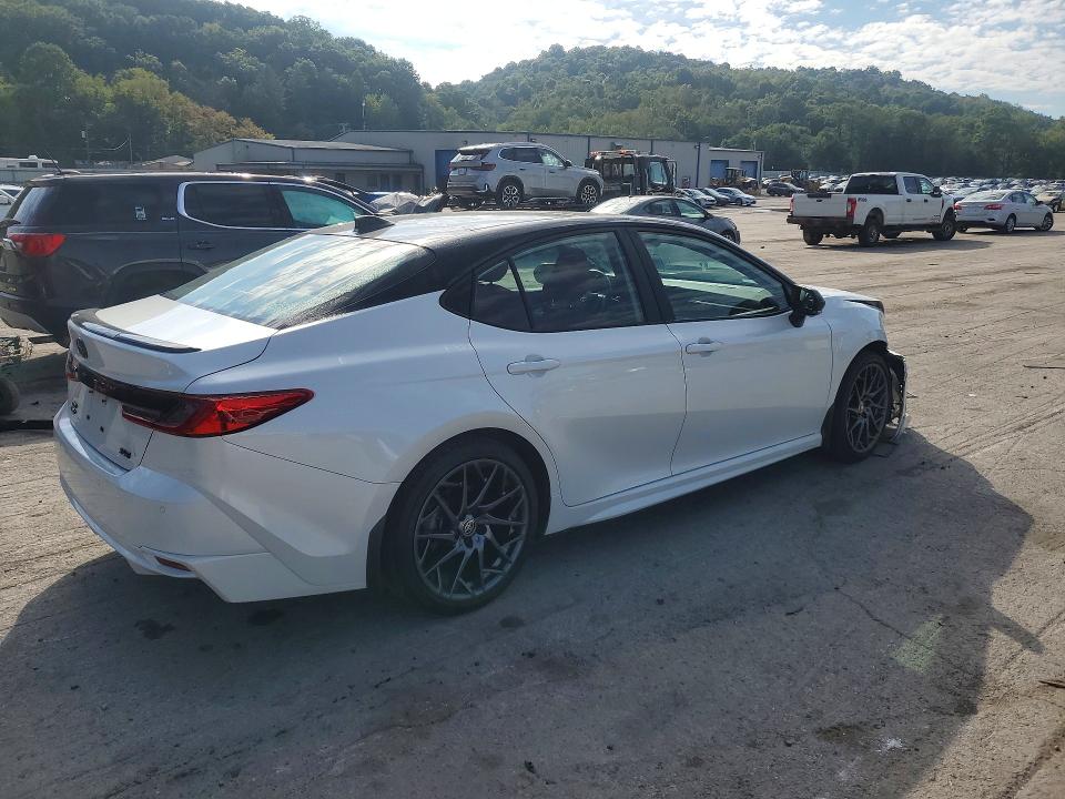 67842596 :رقم المزاد ، 4T1DBADK5SU011905 vin ، 2025 Toyota Camry مزاد بيع