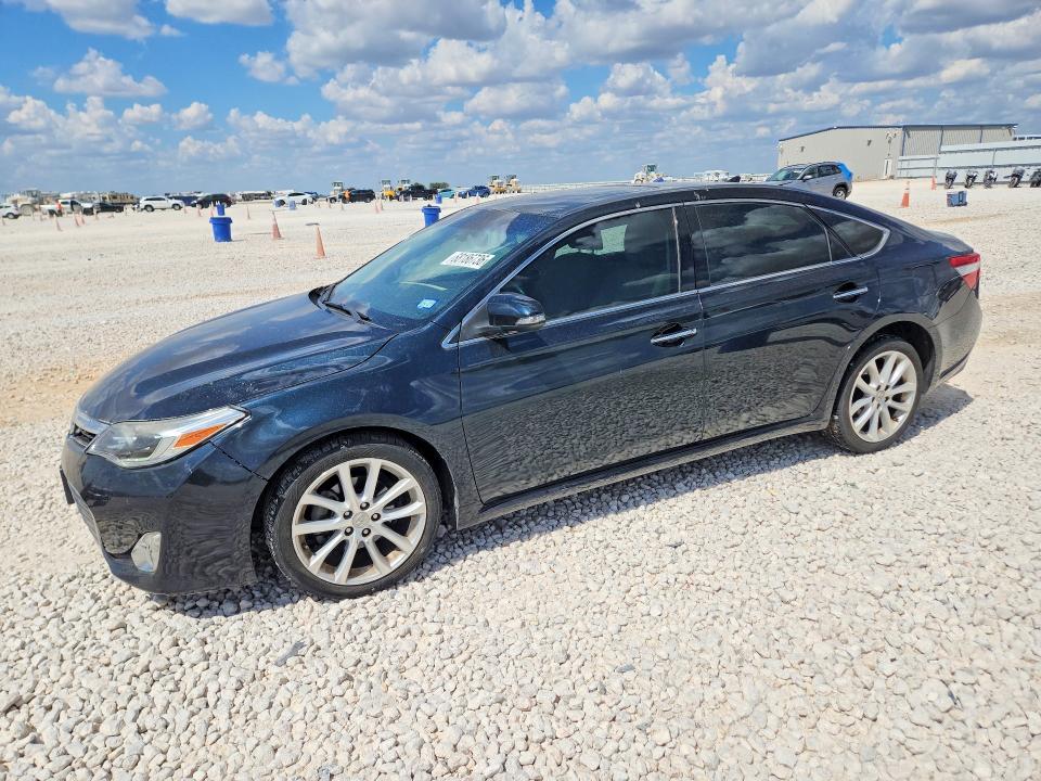 68186736 :رقم المزاد ، 4T1BK1EB4FU166151 vin ، 2015 Toyota Avalon مزاد بيع