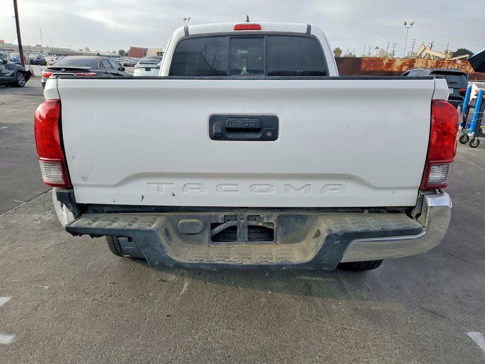 2018 Toyota Tacoma მანქანა იყიდება აუქციონზე, vin: 5TFRX5GN8JX122986, აუქციონის ნომერი: 67523146