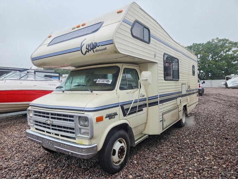 67732746 :رقم المزاد ، 2GBJG31K6K4165773 vin ، 1989 Chevrolet G30 مزاد بيع
