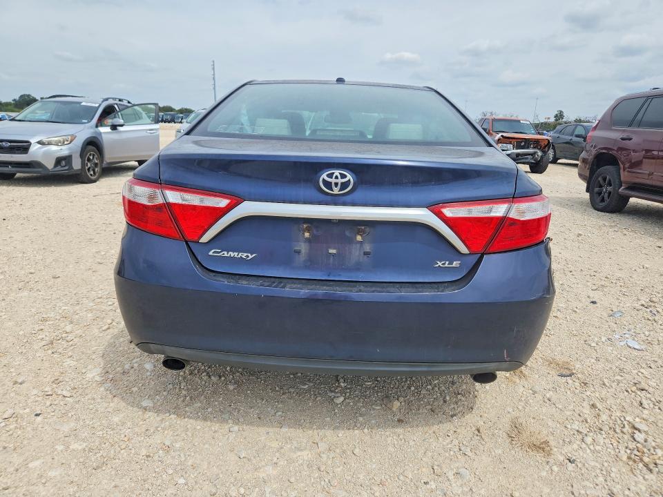 2015 Toyota Camry მანქანა იყიდება აუქციონზე, vin: 4T1BK1FK9FU564891, აუქციონის ნომერი: 70213906