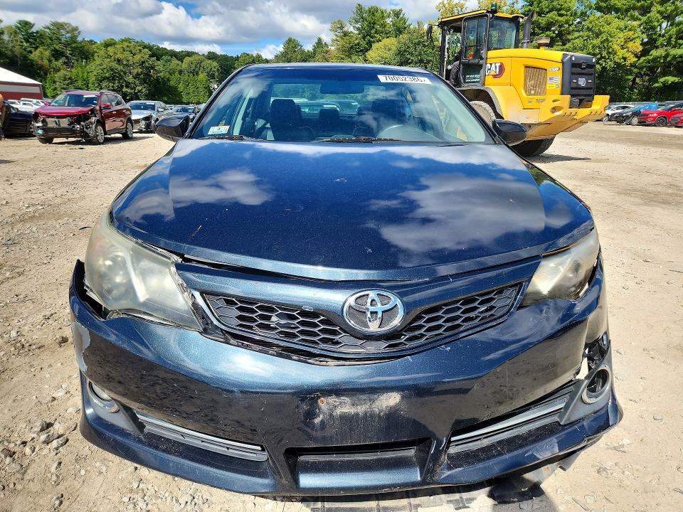 2014 Toyota Camry მანქანა იყიდება აუქციონზე, vin: 4T1BF1FK0EU361214, აუქციონის ნომერი: 70052386