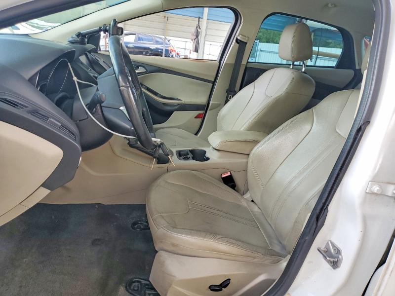 68606876 :رقم المزاد ، 1FAHP3M26CL244997 vin ، 2012 Ford Focus مزاد بيع