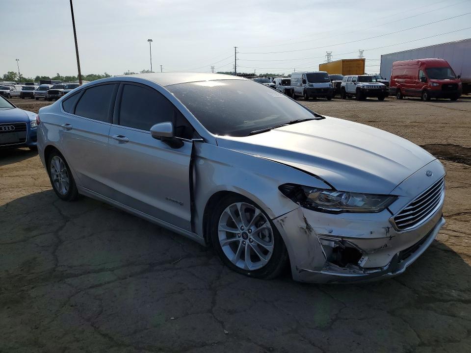 2019 Ford Fusion მანქანა იყიდება აუქციონზე, vin: 3FA6P0LU6KR147825, აუქციონის ნომერი: 67666626