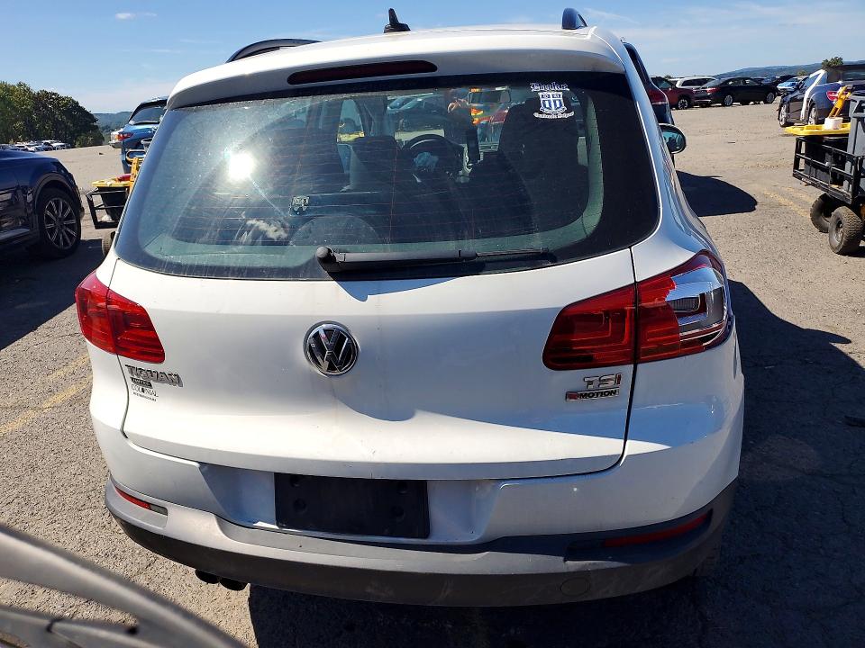 69246046 :رقم المزاد ، WVGBV7AX7HK054602 vin ، 2017 Volkswagen Tiguan مزاد بيع