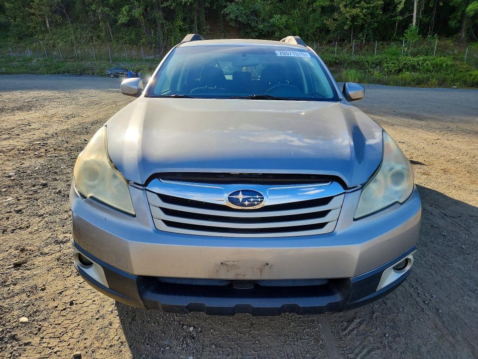70571576 :رقم المزاد ، 4S4BRCGC2B3366815 vin ، 2011 Subaru Outback مزاد بيع