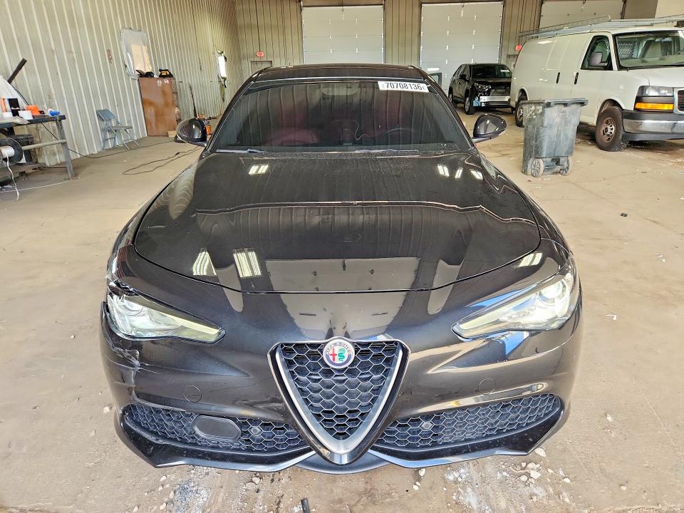 2018 Alfa Romeo Giulia მანქანა იყიდება აუქციონზე, vin: ZARFAECN0J7580201, აუქციონის ნომერი: 70708136