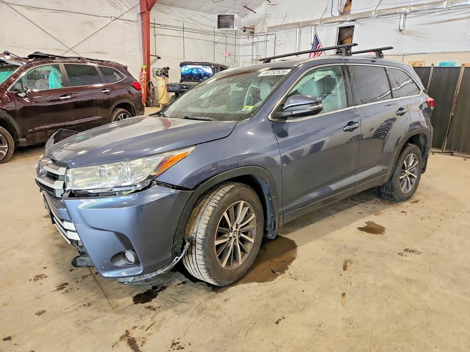 Aukcja sprzedaży 2017 Toyota Highlander, vin: 5TDJZRFH5HS379226, numer aukcji: 69752526