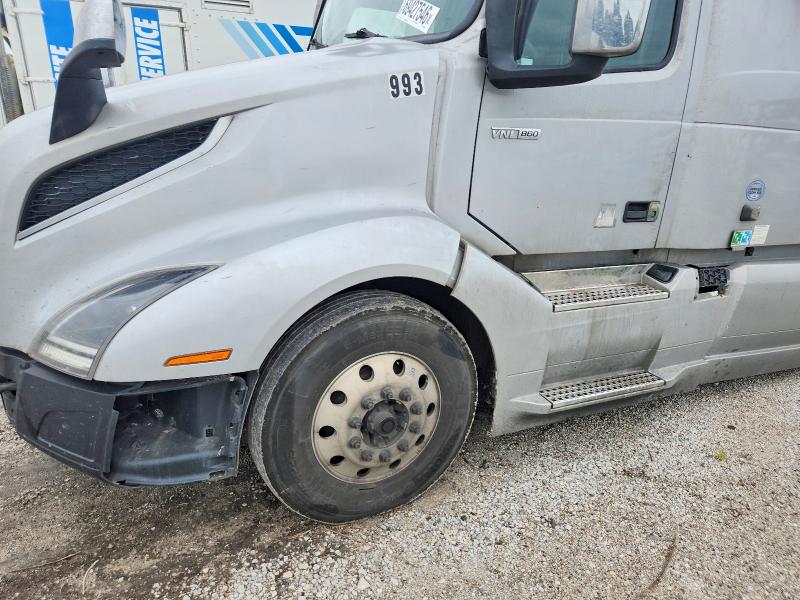 69427546 :رقم المزاد ، 4V4NC9EH3LN236993 vin ، 2020 Volvo Vn مزاد بيع