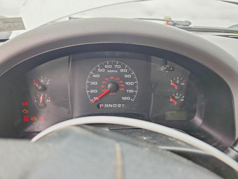 70425536 :رقم المزاد ، 1FTRF12W28KC73647 vin ، 2008 Ford F150 مزاد بيع